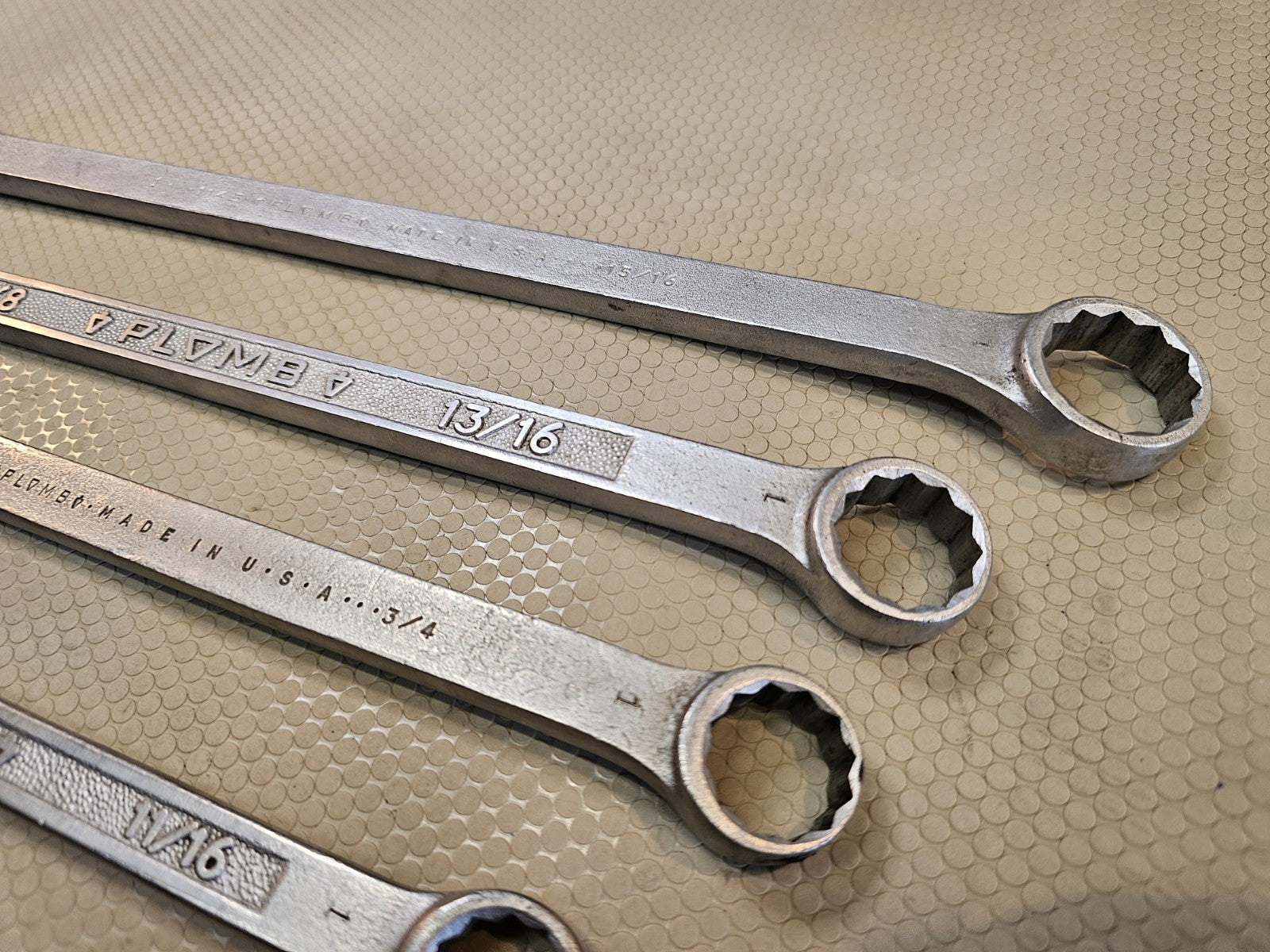 Plomb PLVMB Pebble Finish Double Box SAE Wrench Set  - Vintage LARGE Sizes 1+