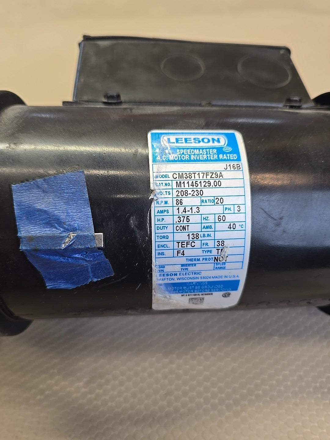 Leeson CM38T17FZ9A 3/8HP 86RPM 208-230V 3-P Right Angle Gearmotor M1145129.0 NEW