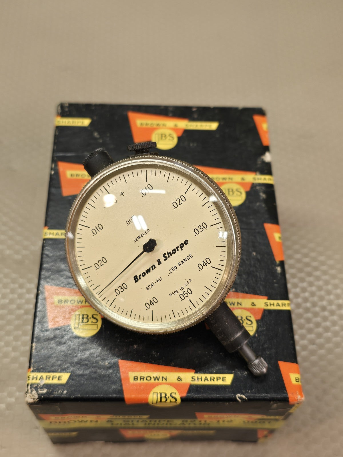 Brown & Sharpe 8241-611 Jeweled Dial Indicator .250" Range .001" Grad USA