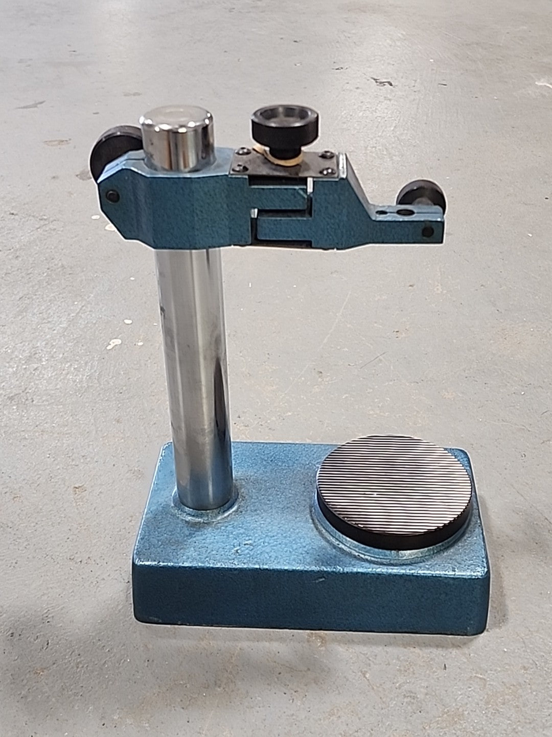 SPI Indicator Stand Base Rectangle  Model 131 ( Made in Germany) 