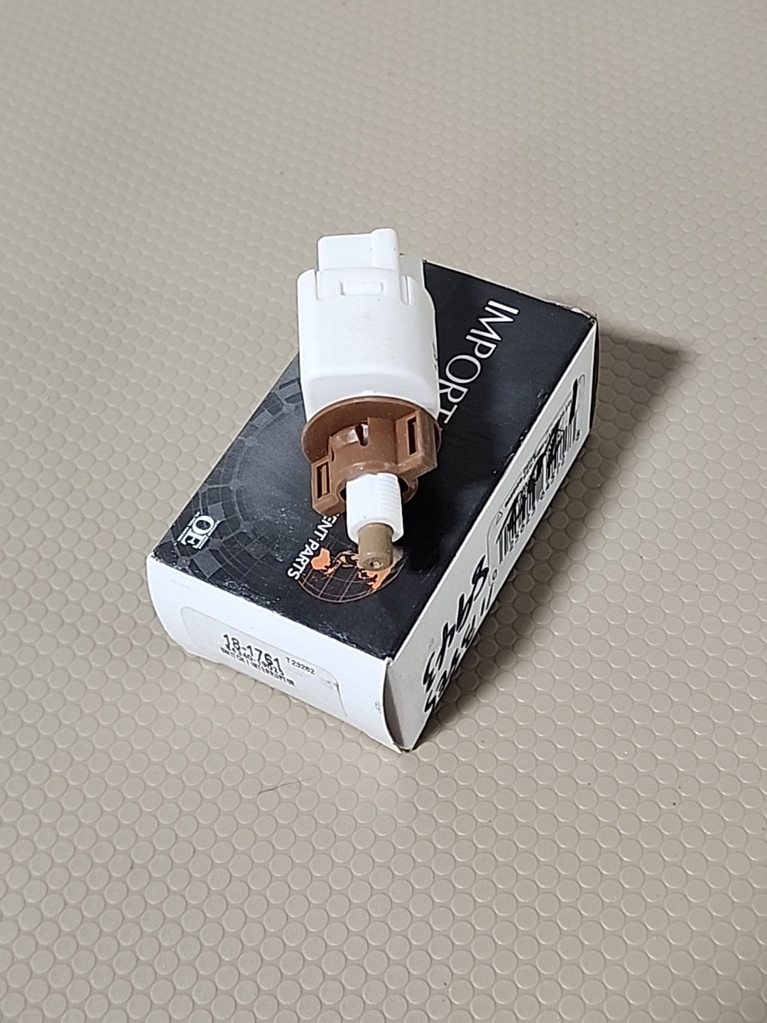 TRQ Brake Light Switch Fits Lexus Pontiac Scion Suzuki Toyota