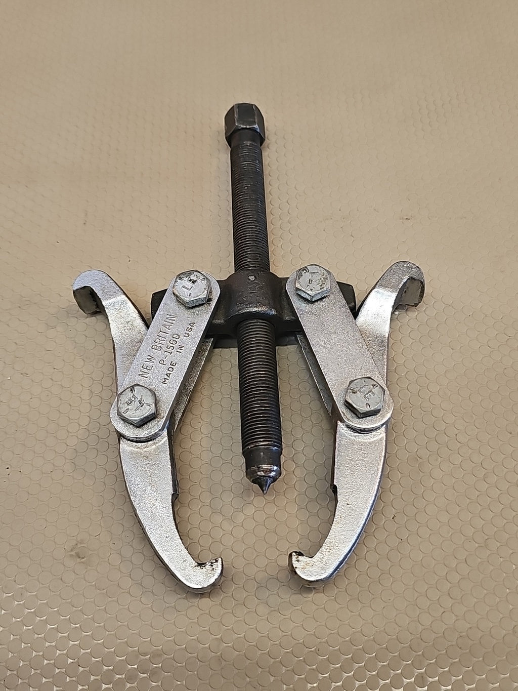 New Britain Puller Gear Puller 2 Arm Jaws P-1500 USA MADE TOOL 