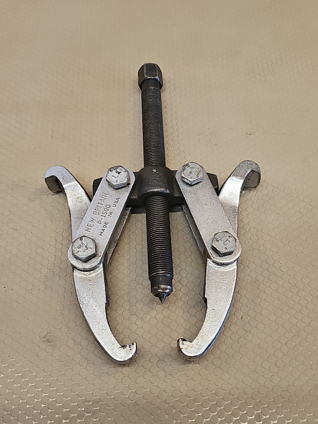 New Britain Puller Gear Puller 2 Arm Jaws P-1500 USA MADE TOOL 
