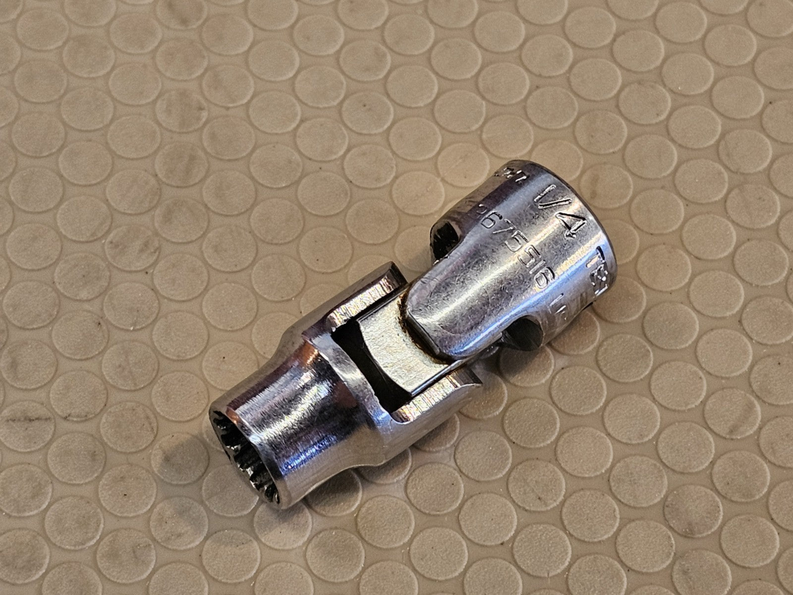 Snap-On 1/4" X 1/4" drive spline universal swivel socket TMUS81 *VERY RARE*