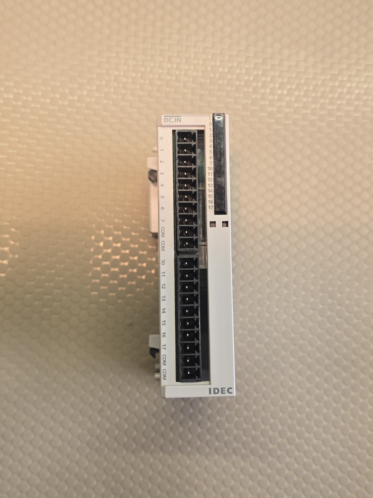 Used & Tested IDEC FC4A-N16B1 PLC Output Module