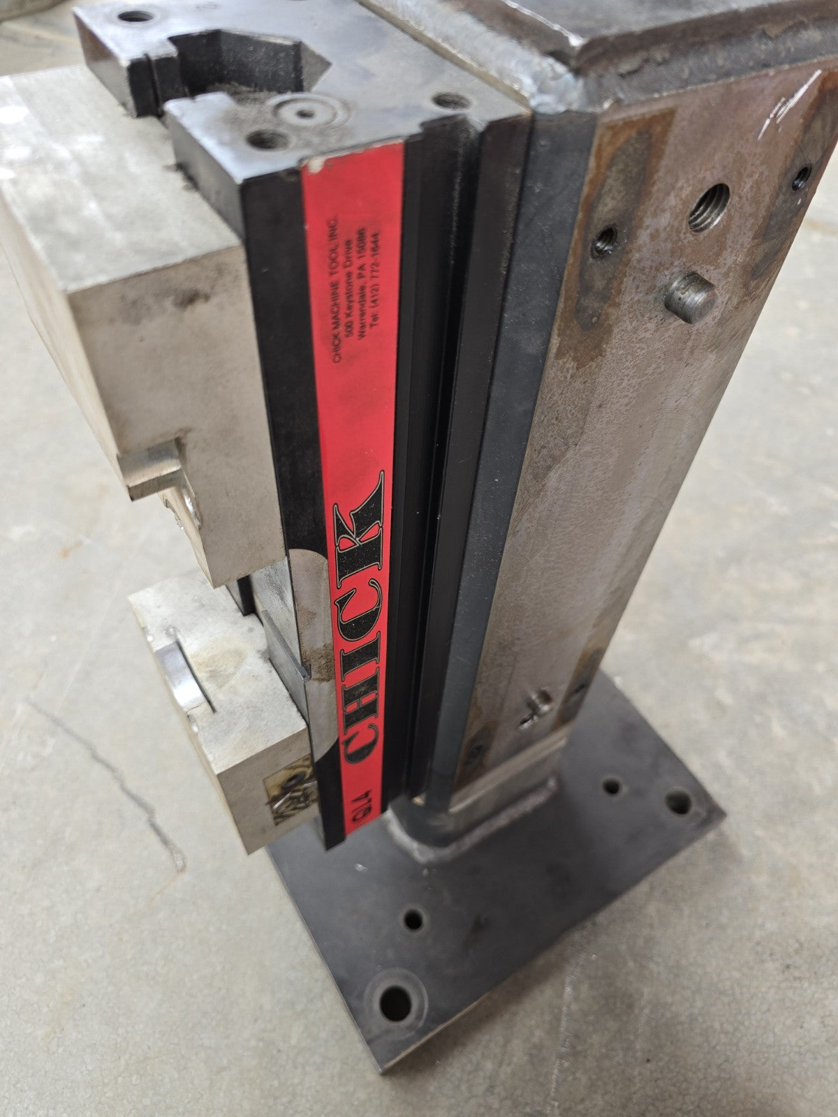CHICK QL4 Vise With TOMBSTONE *CAN SPLIT*