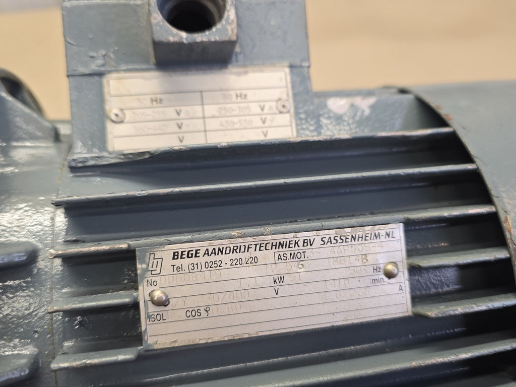 BEGE S 6 3-Phase Electric Motor 1.1kW 1.5HP 1410RPM 230/400V IP56 NEW