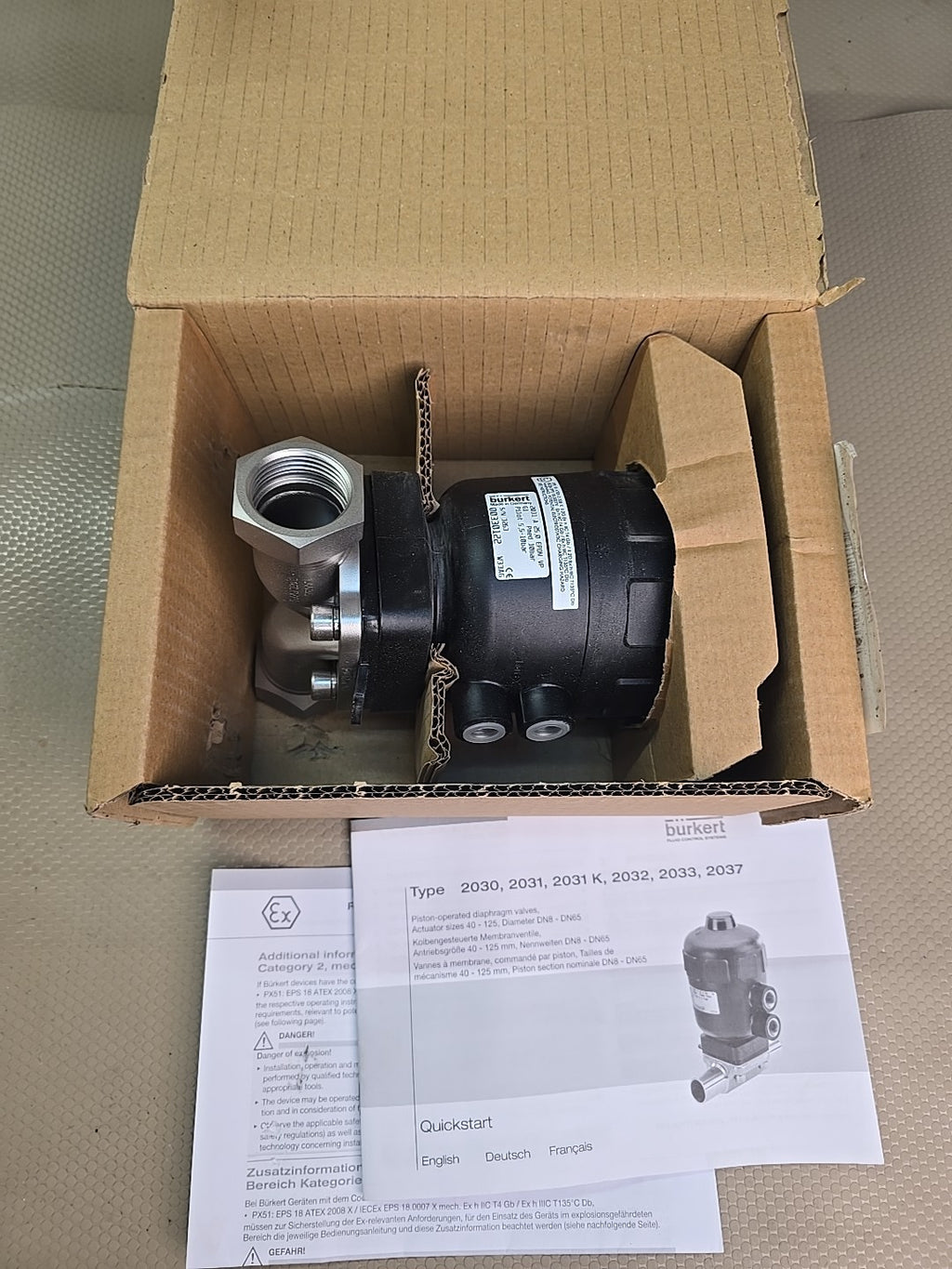 Burkert - 00330122 2/2 WAY PITON OPERATED VALVE, 25MM ORIFICE, EPDM, DM 80MM 