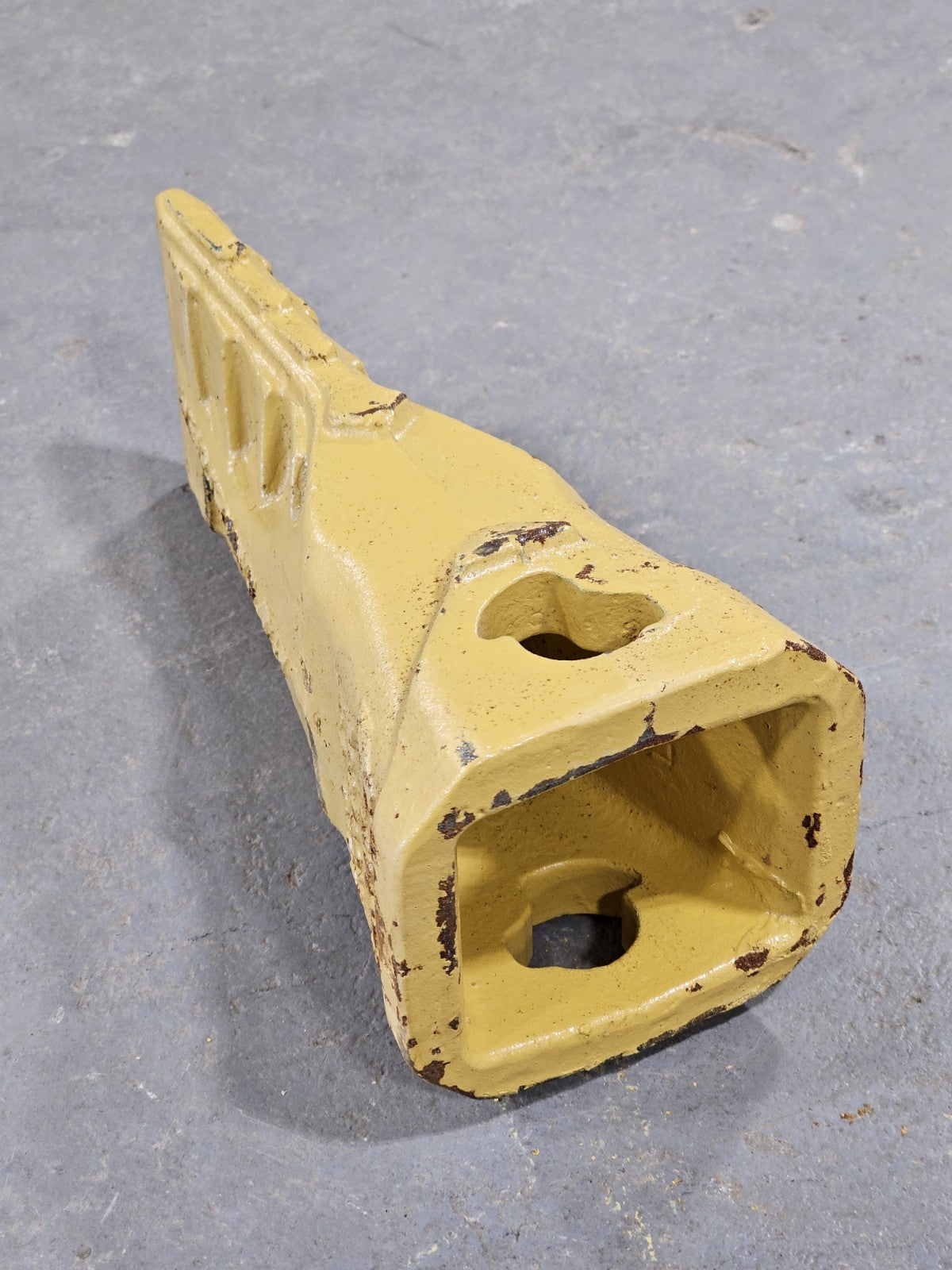 Futura FC350SYL Excavator Bucket Tooth SYL Style J350 Compatible 