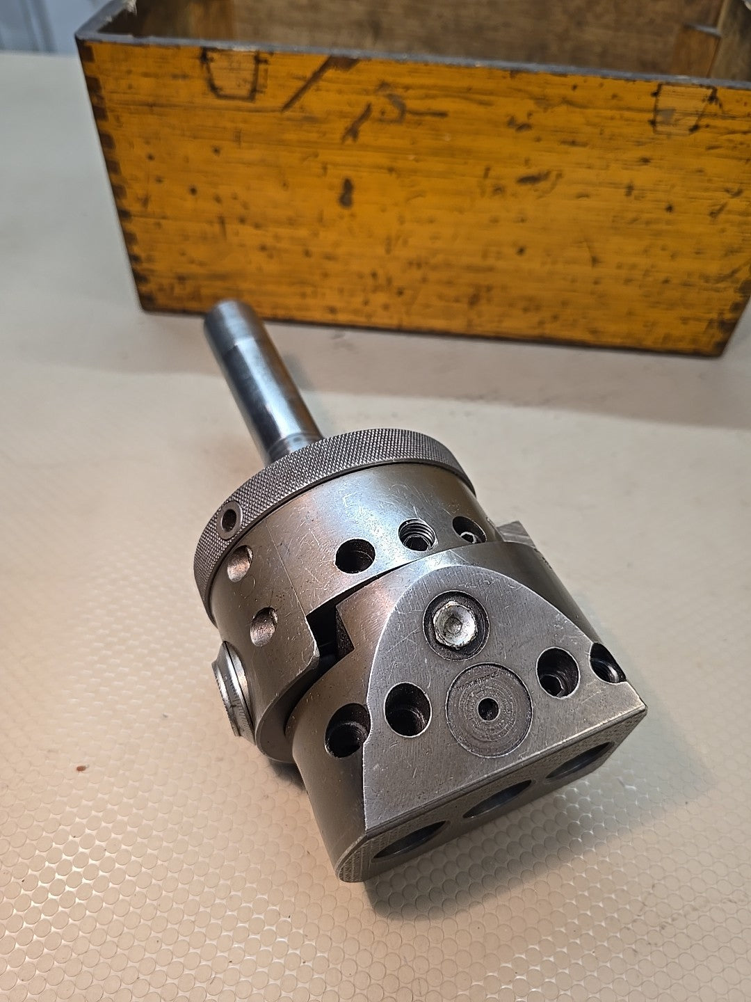 Enco Gamet R8 Boring & Facing Head 3/4" Bar + Wood Case + Tooling Diameter Body