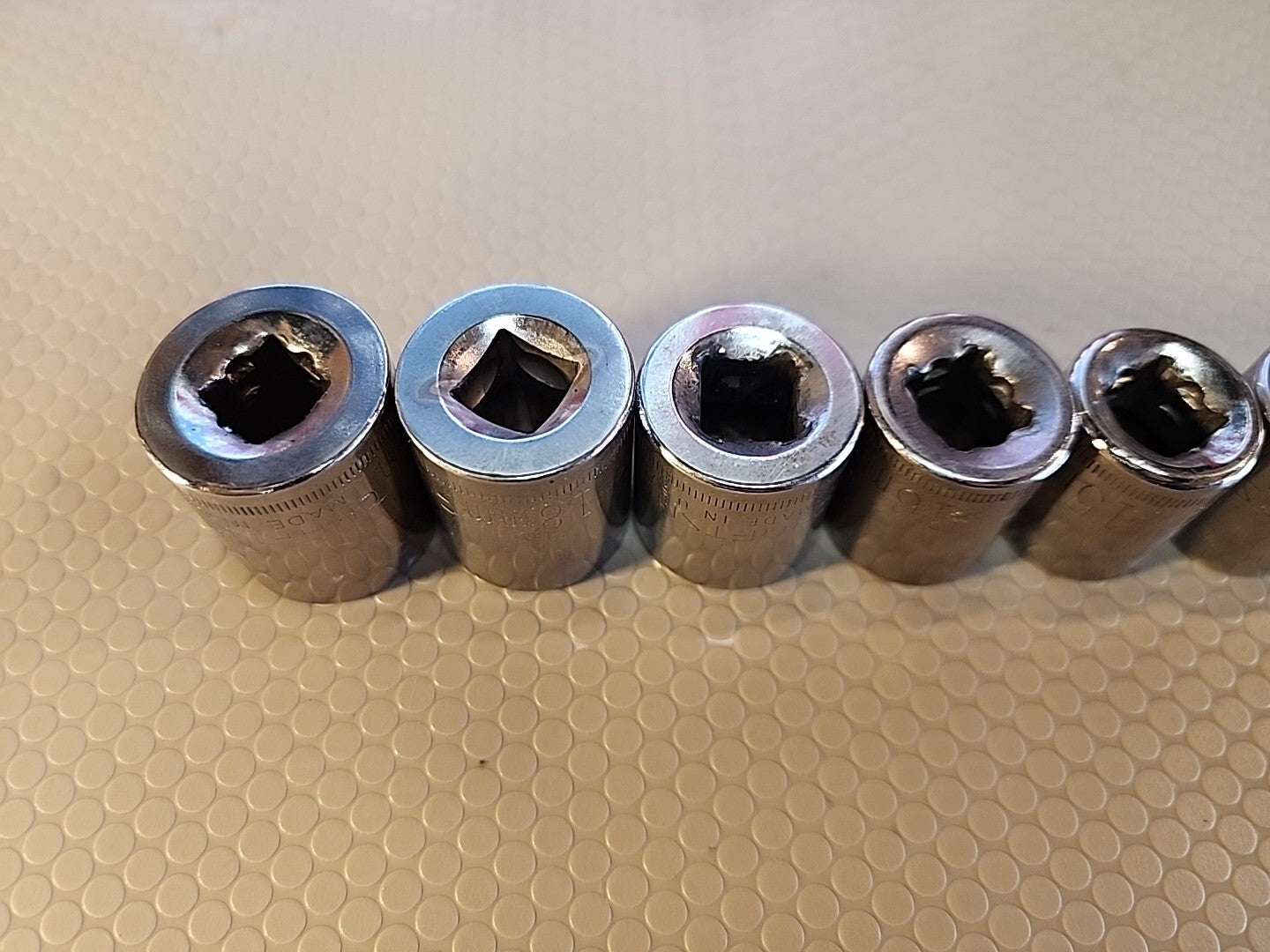 CRAFTSMAN 11-Piece, 3/8" Drive, 12 Point, METRIC Shallow Socket Set 19mm USA