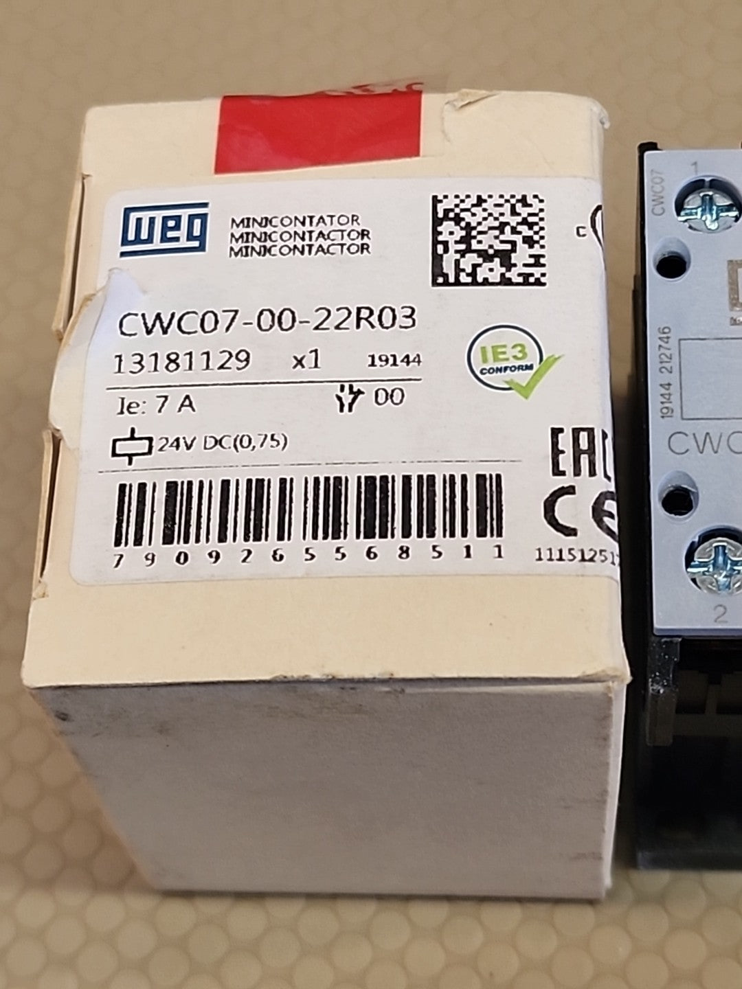 WEG CWC07.2P/2R Miniature Control Relay NEW
