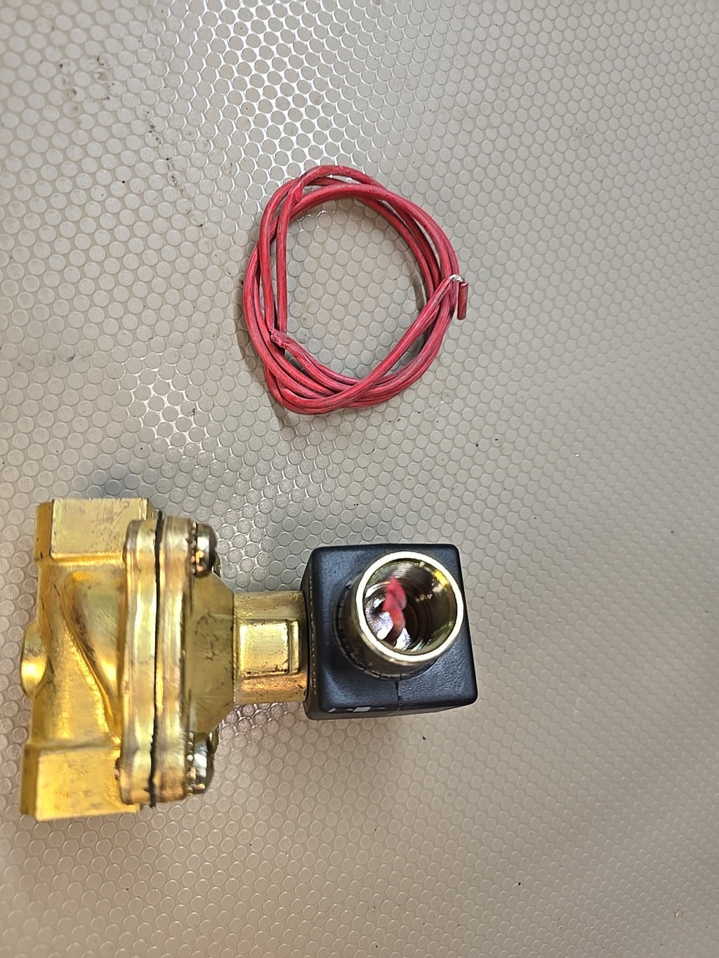 NEW Parker 73218BN4UN00N0C111P3 2-Way Solenoid Valve1/2 in. NPT, 120 Volt 