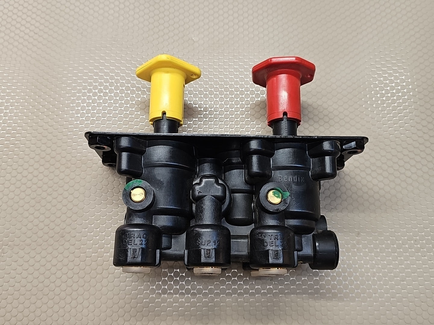 NEW OEM Genuine Bendix MV-3 Parking Air Brake Dash Control Valve