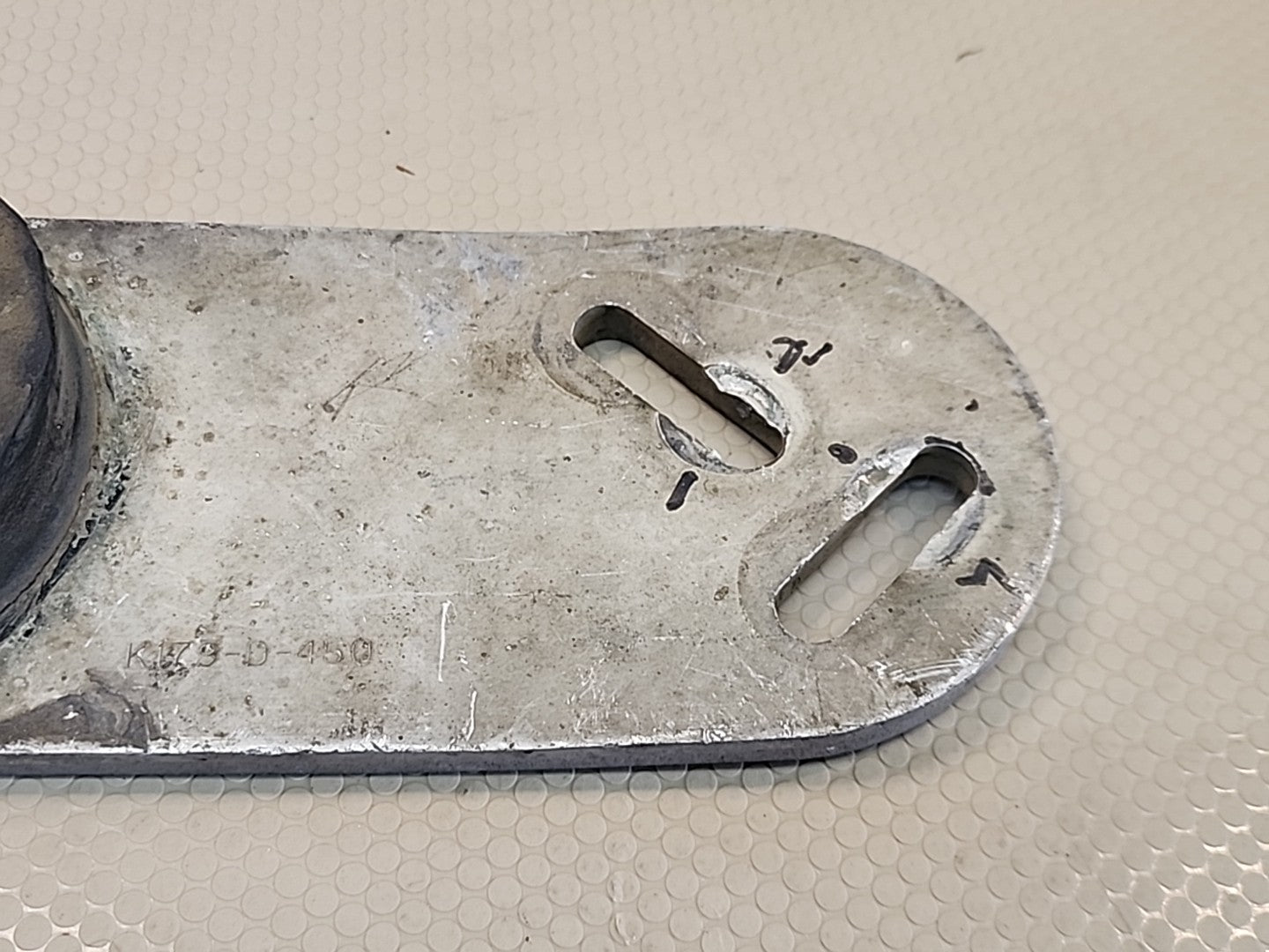 KW Hood Locator Pin & Bracket Kenworth # K179-D-450