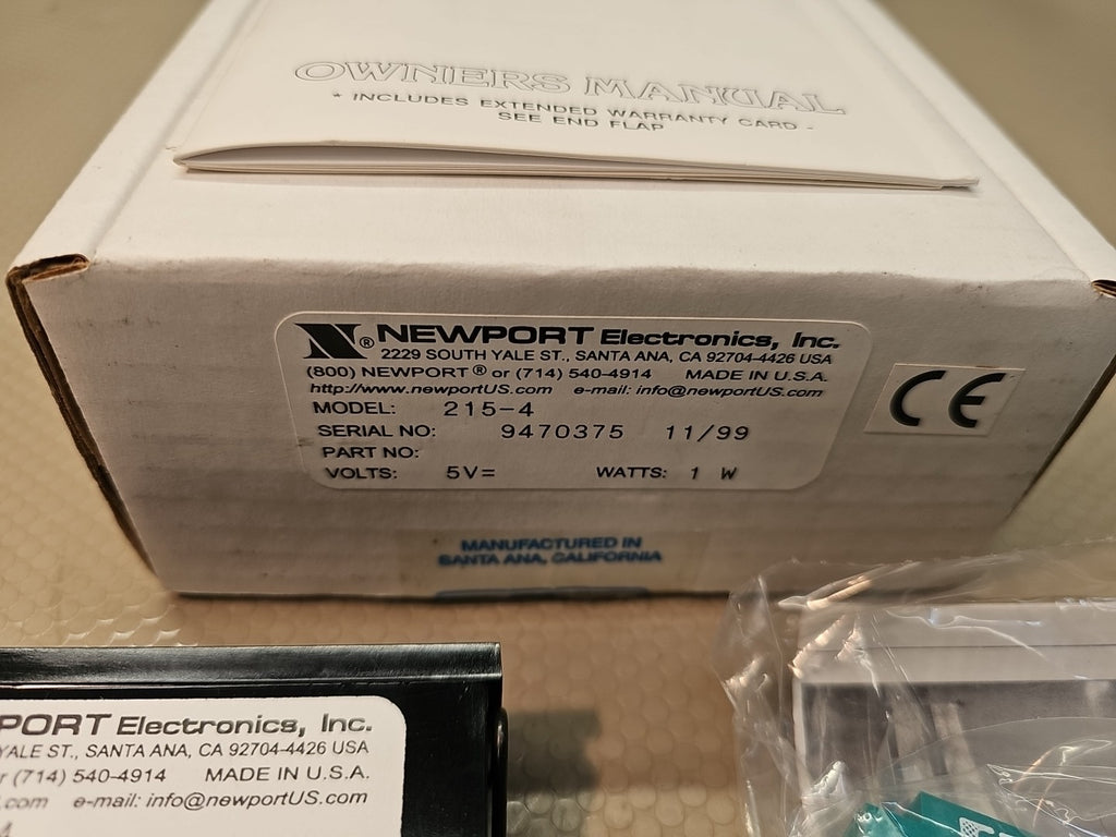 NEWPORT ELECTRONICS MODEL 215-4 VOLTMETER NEW