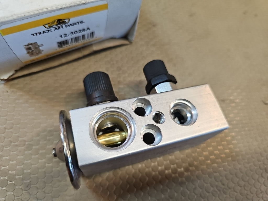 TRUCK AIR PARTS EXPANSION VALVE 12-3028A NEW