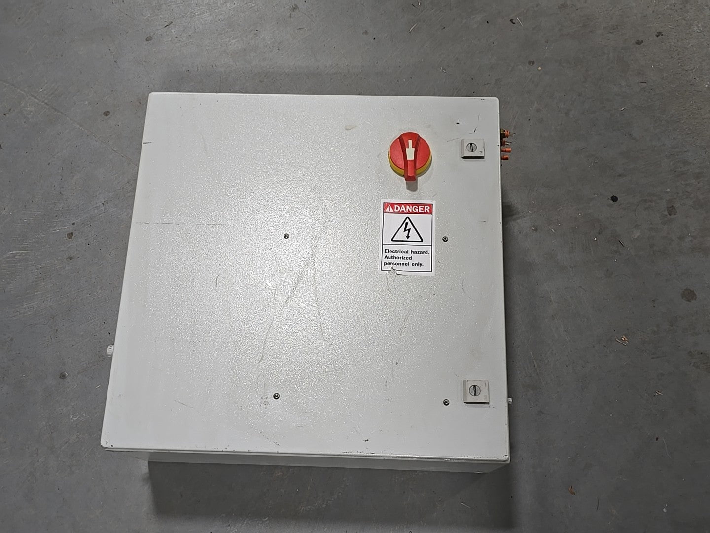 Rittal 8017575 Standard Electrical Enclosure 23-1/2" x 23-1/2" x 12"