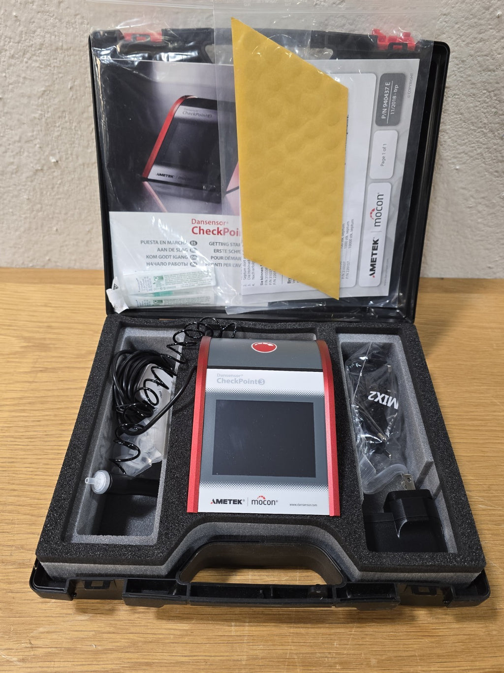 AMETEK MOCON Dansensor CheckPoint 3 Gas Analyzer 940437.E Portable O2/CO2 MAP