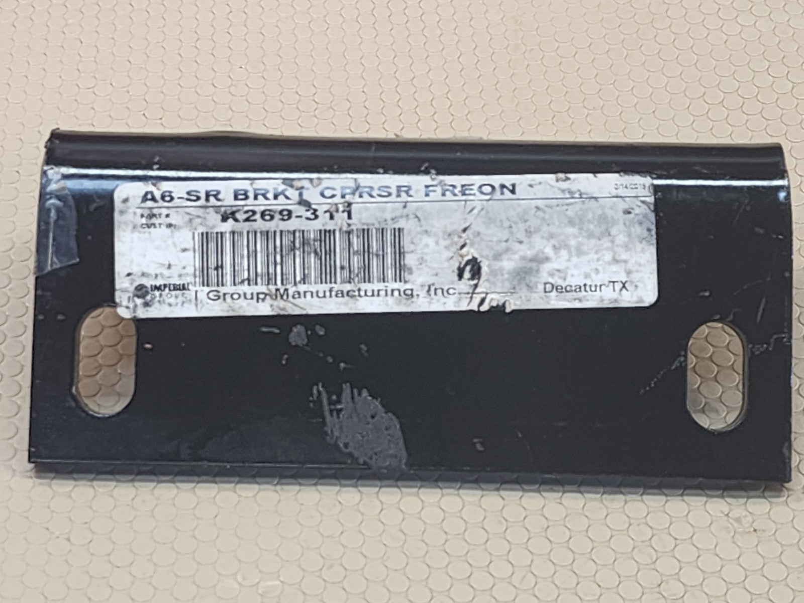 Kenworth K269-311 A6 Compressor Freon Mounting Bracket – Imperial Group – NOS