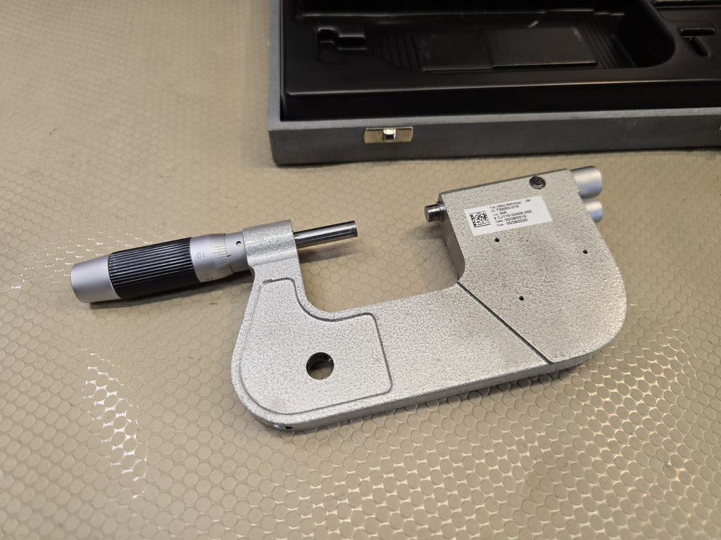 ETALON DIAL INDICATING MICROMETER 1-2" WITH CASE .0001" *GREAT CONDITION*