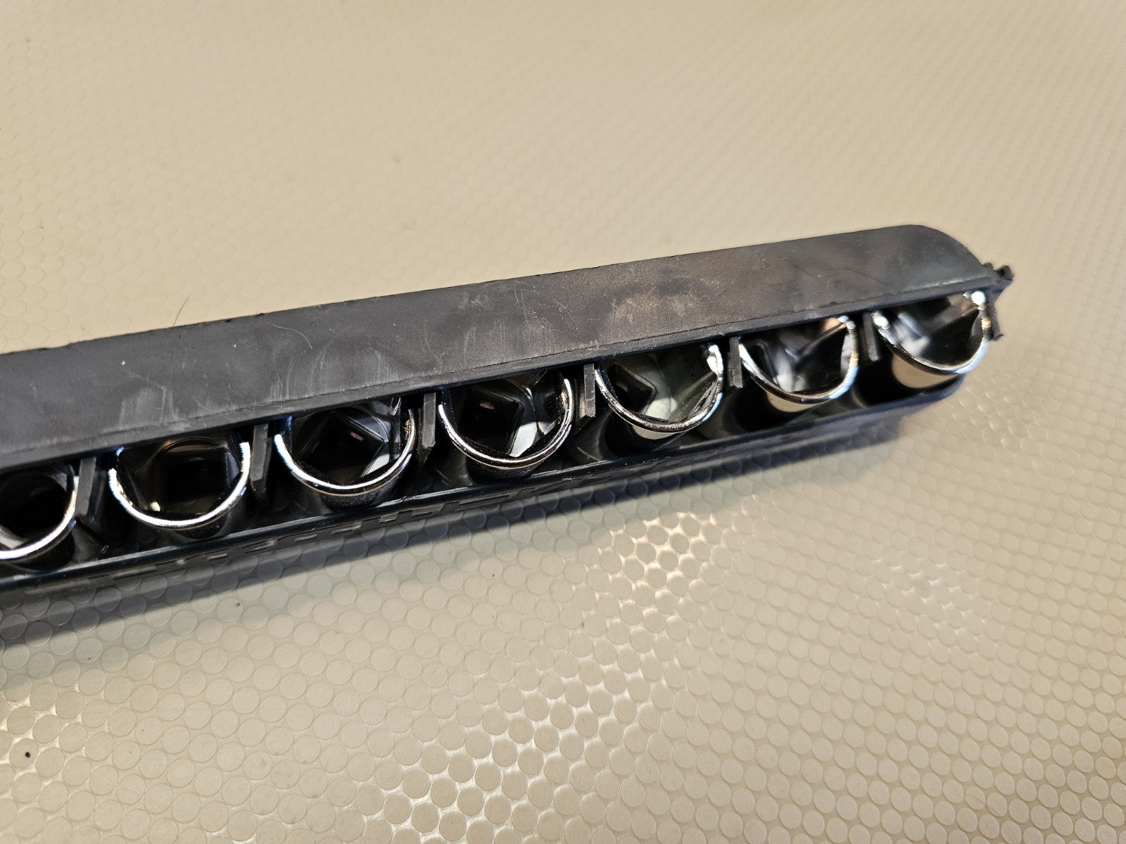 CRAFTSMAN TOOLS 3/8" DRIVE 6-POINT SAE SOCKET SET, 3/8"-7/8", 34437, USA