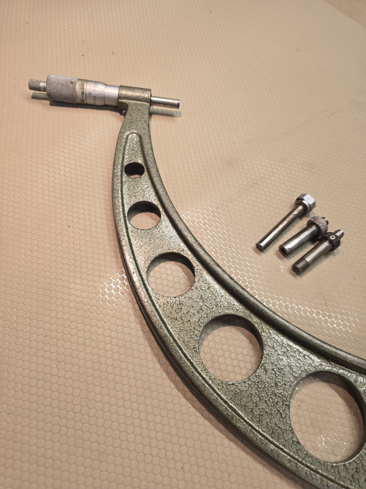Mitutoyo No. 104-152 12-16" .001" Outside Mechanical Micrometer