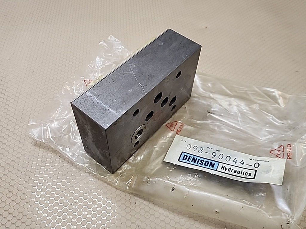 Denison Hydraulics Hydraulic Flow Control Valve ZRV-T-02 098-900440 Check Valve