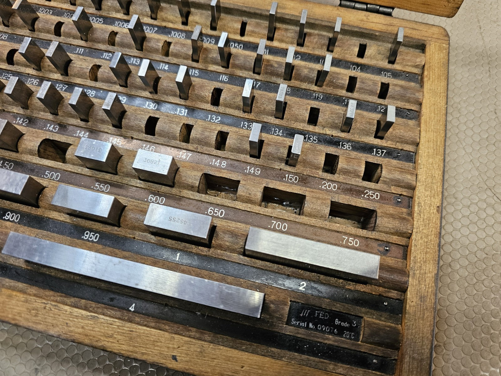 JIT Gage Block Set 81 (79) Pieces, .050 To 4" JAPAN Grade 3 w/wood case