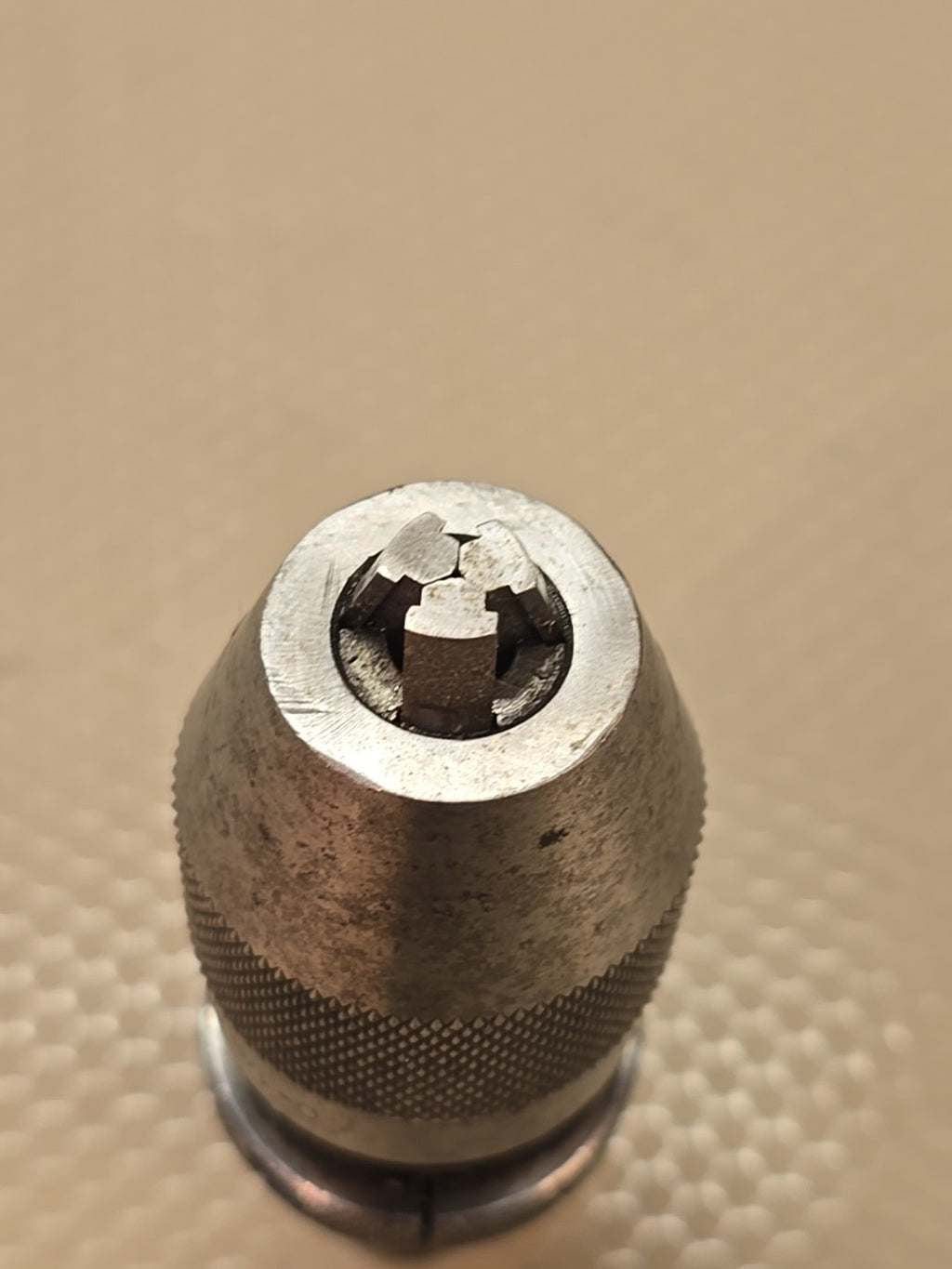ALBRECHT KEYLESS DRILL CHUCK 0 -1/4" CAP W/ 1/2 SHANK &J1 MOUNT