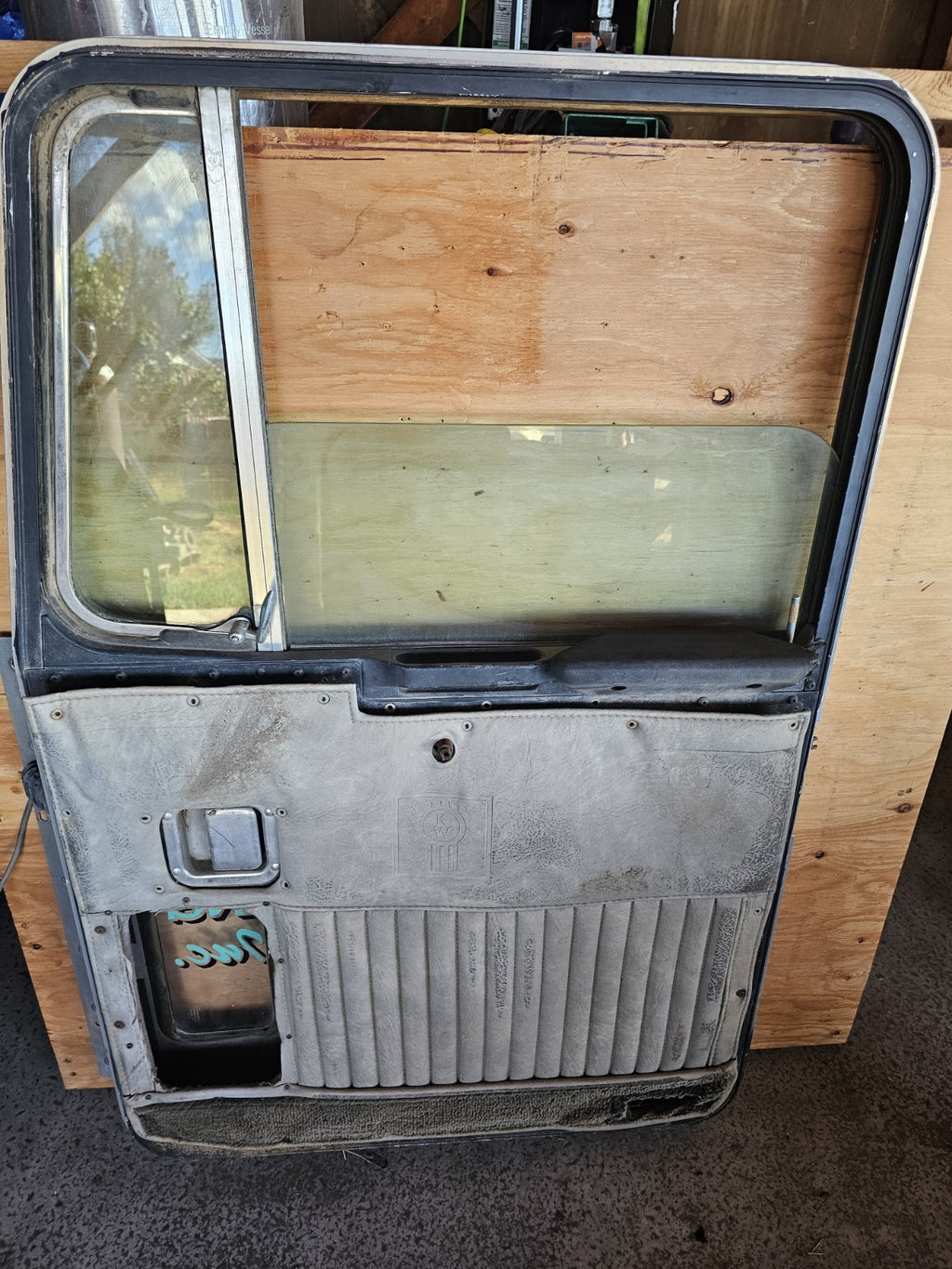 KENWORTH W900 DOOR ASSEMBLY OEM FRONT RIGHT PASSENGER