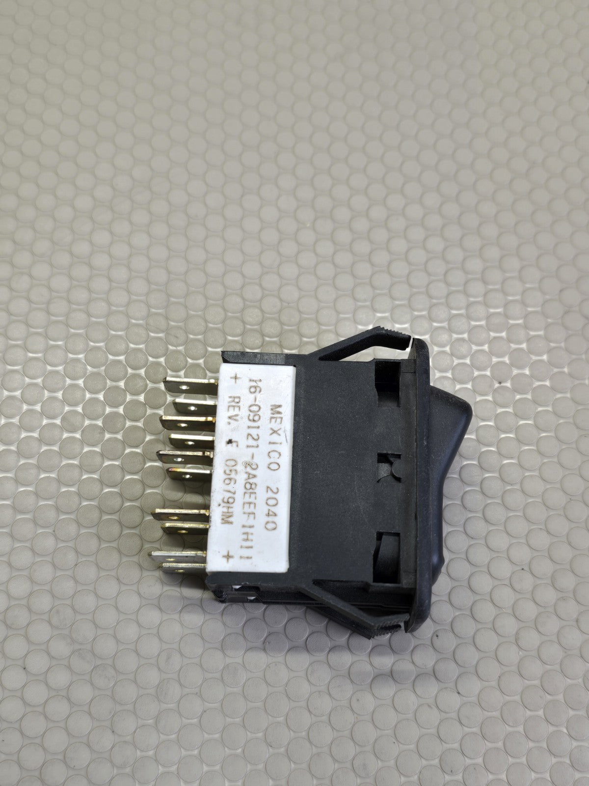 Peterbilt 16-09121-2A8EEF1H11 Clearance Light Rocker Switch New OEM