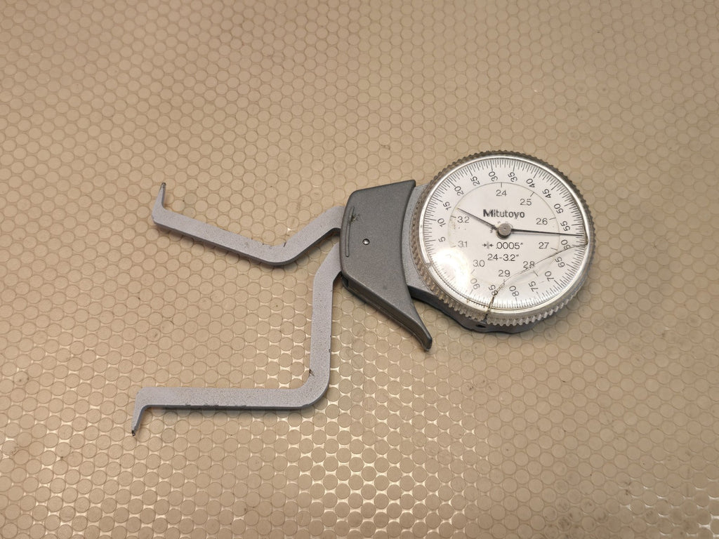 Mitutoyo 209-707 Internal Dial Caliper Gage, 2.4-3.2" Range, .0005" Graduation