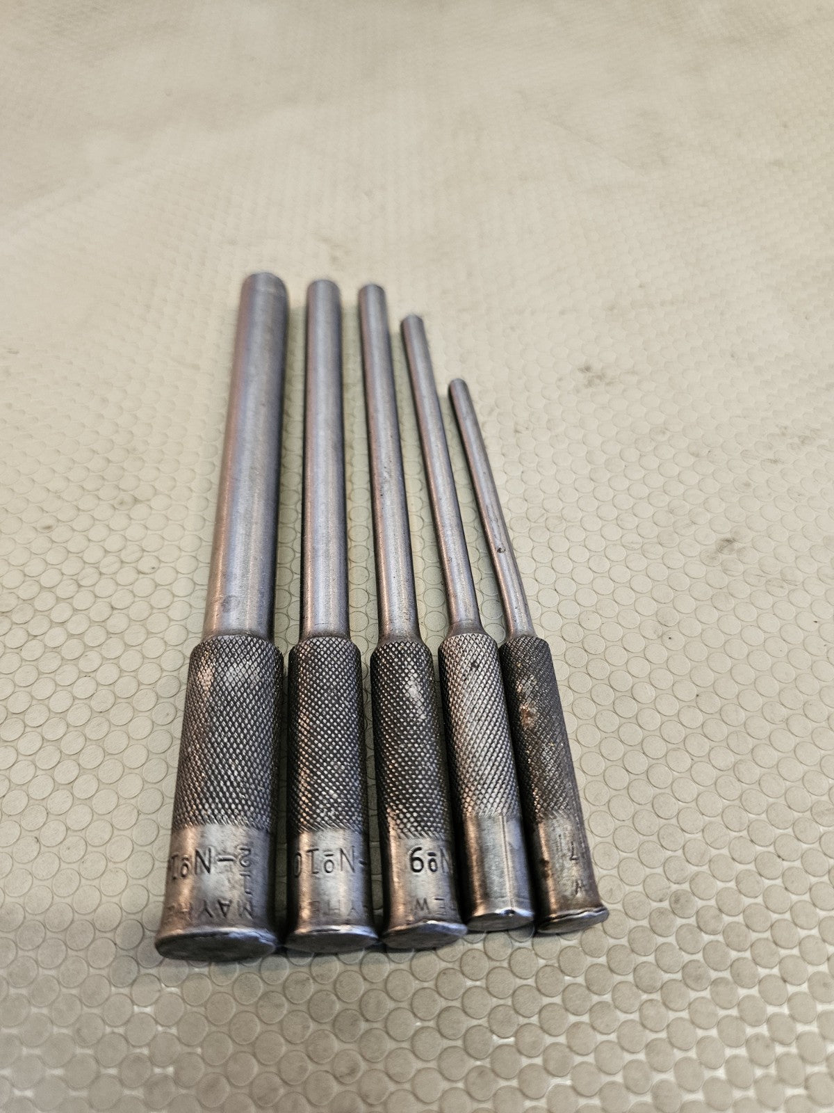 Mayhew Pro 5 Piece Roll Pin Pilot Punch Set Made in the USA 