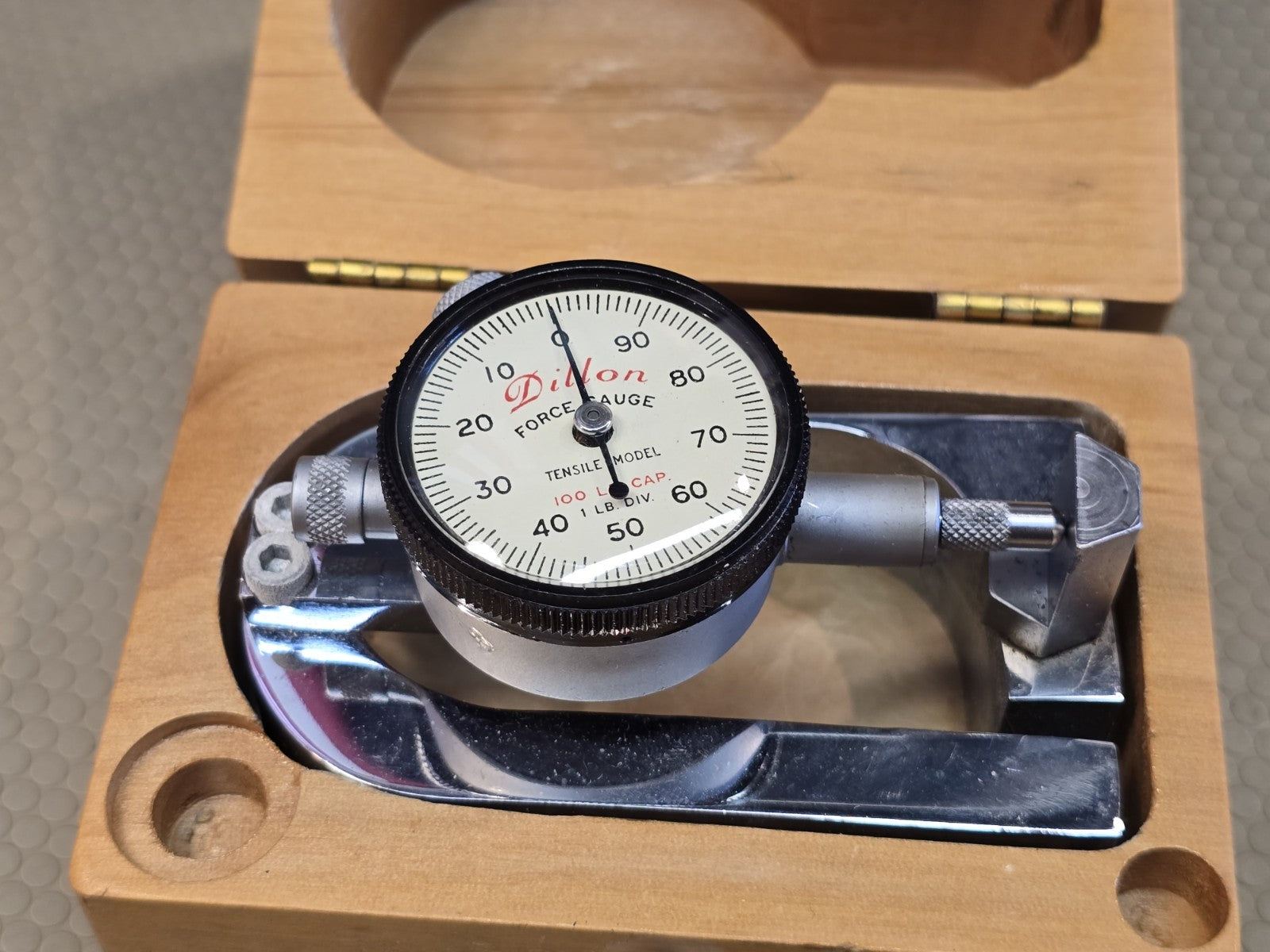 Dillon Force Gauge 100lb Cap 1Lb Div Compression Indicator - Push/Pull *MINTY*