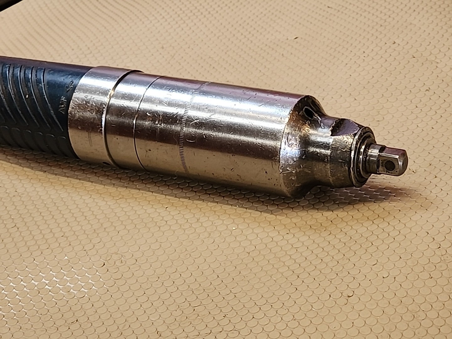 Bosch 060766110? Pneumatic Driver Nut Runner 3/8" Drive