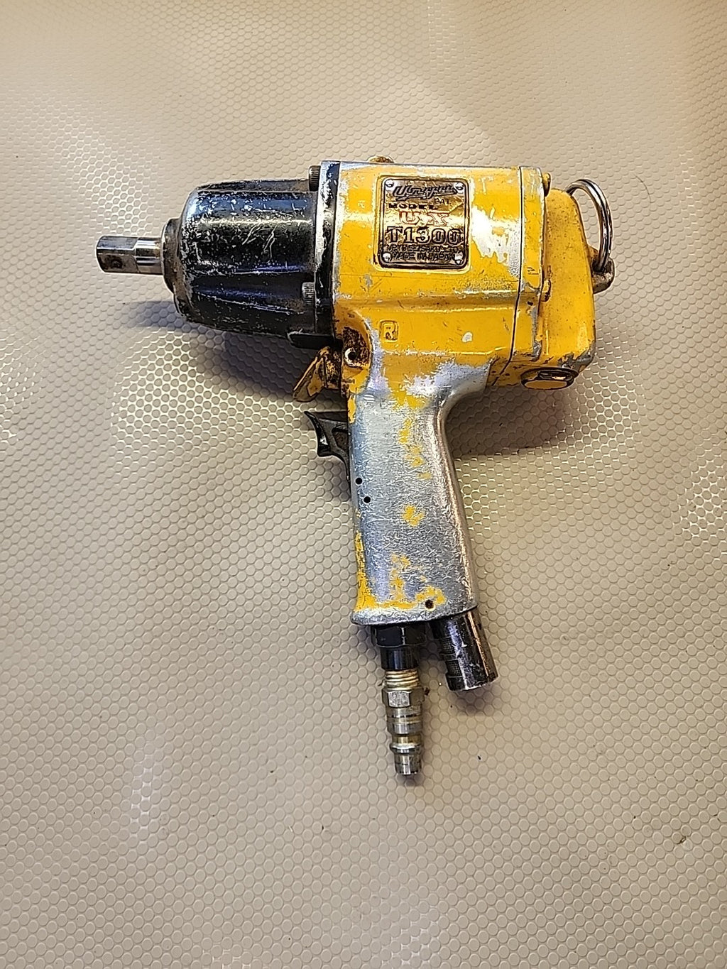URYU Model UX T1300 1/2” Drive Air Wrench Used