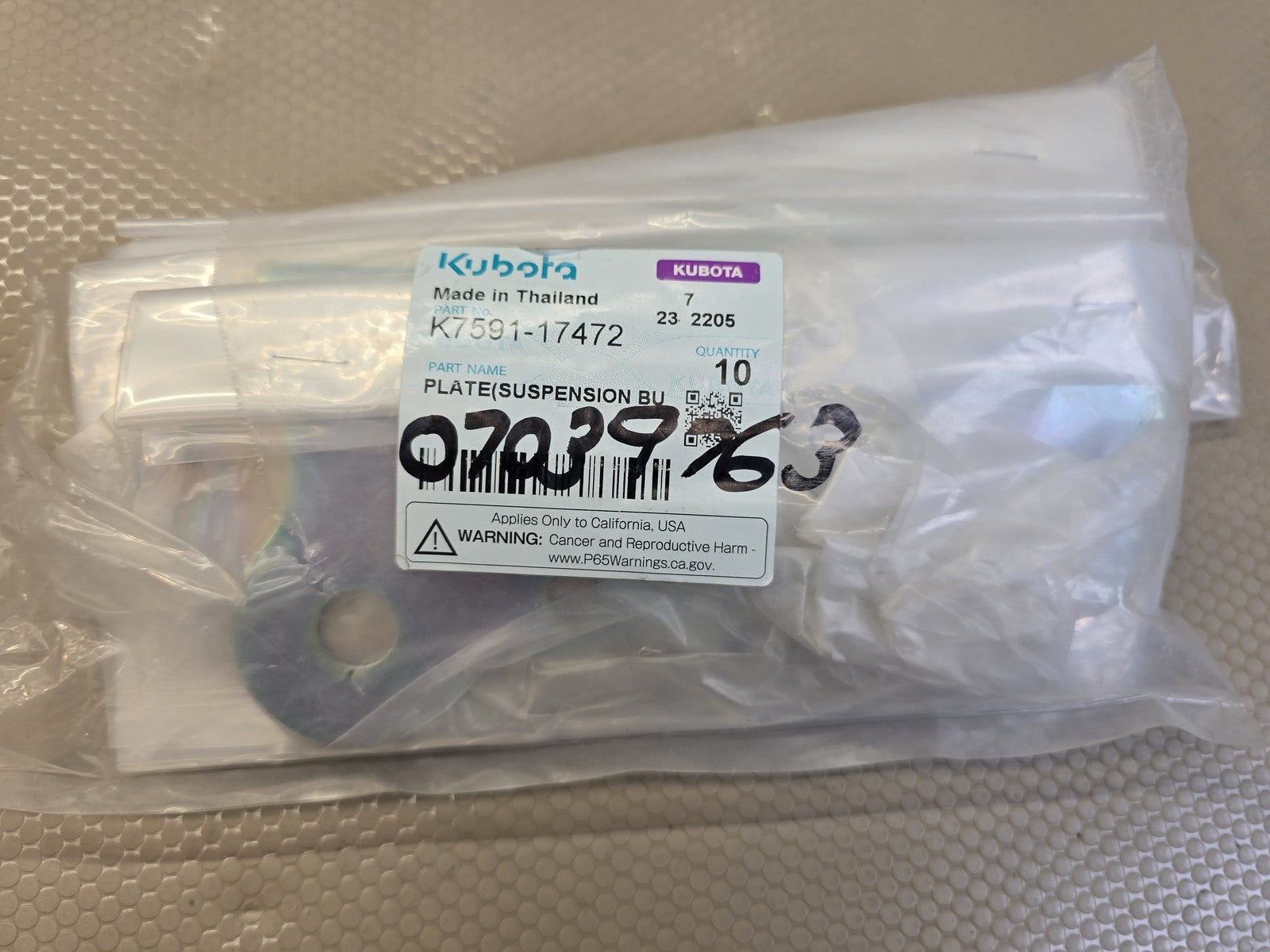 Kubota K7591-17472 Suspension Plate RTV UTV Lot of 10 Genuine OEM New