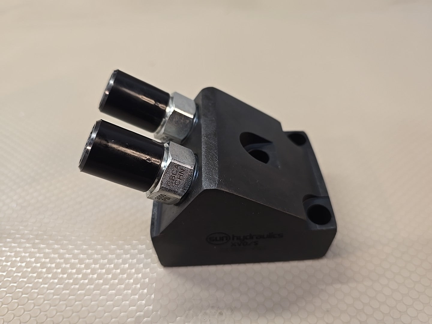 Sun Hydraulics CBCA ChN Pilot Operated Pressure Reducing Valve manifold Xvo-ag