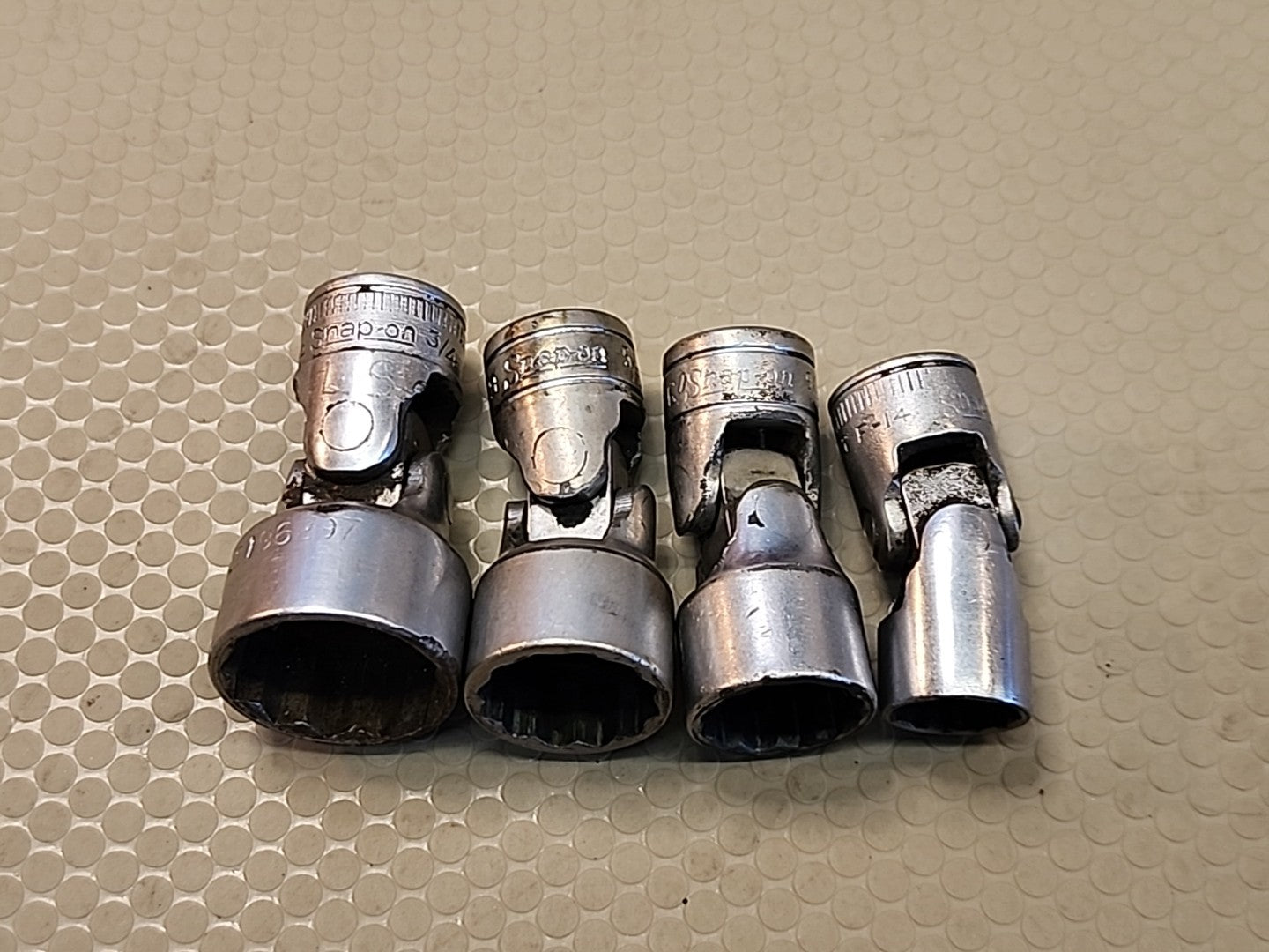 Snap-on 4 Piece 3/8" Drive 12 Point Swivel Socket Set- 7/16-3/4