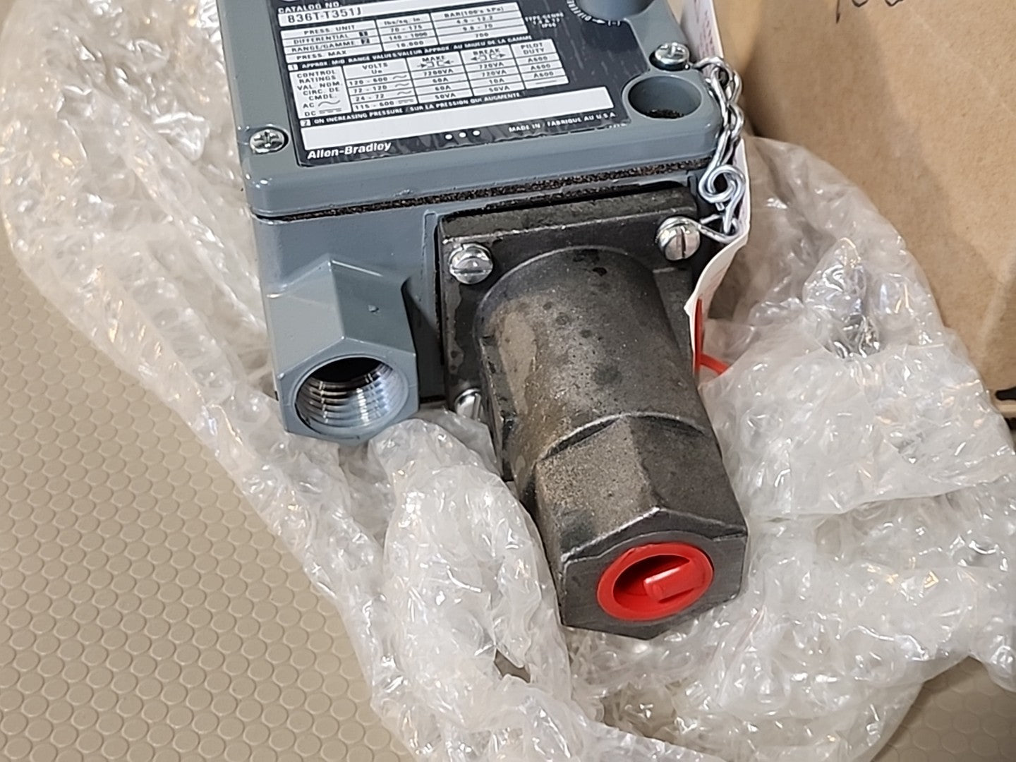 Allen Bradley Pressure Switch 836T-T251J NEW