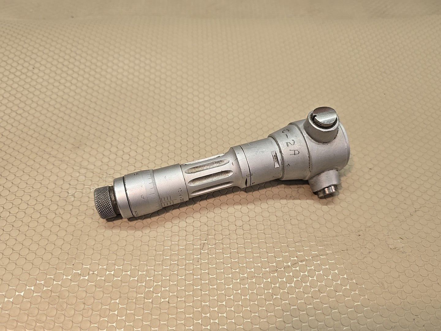 Brown & Sharpe Internal Bore Micrometer Range 2.0"- 2.40” - Model 281