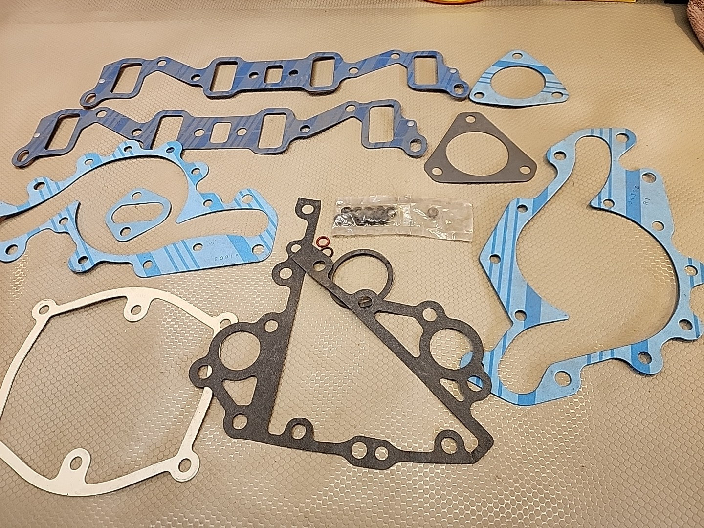 Fel-Pro 260-1772 Engine Gasket Sets; Full For Chevy; GMC; Hummer 6.5L Diesel NEW