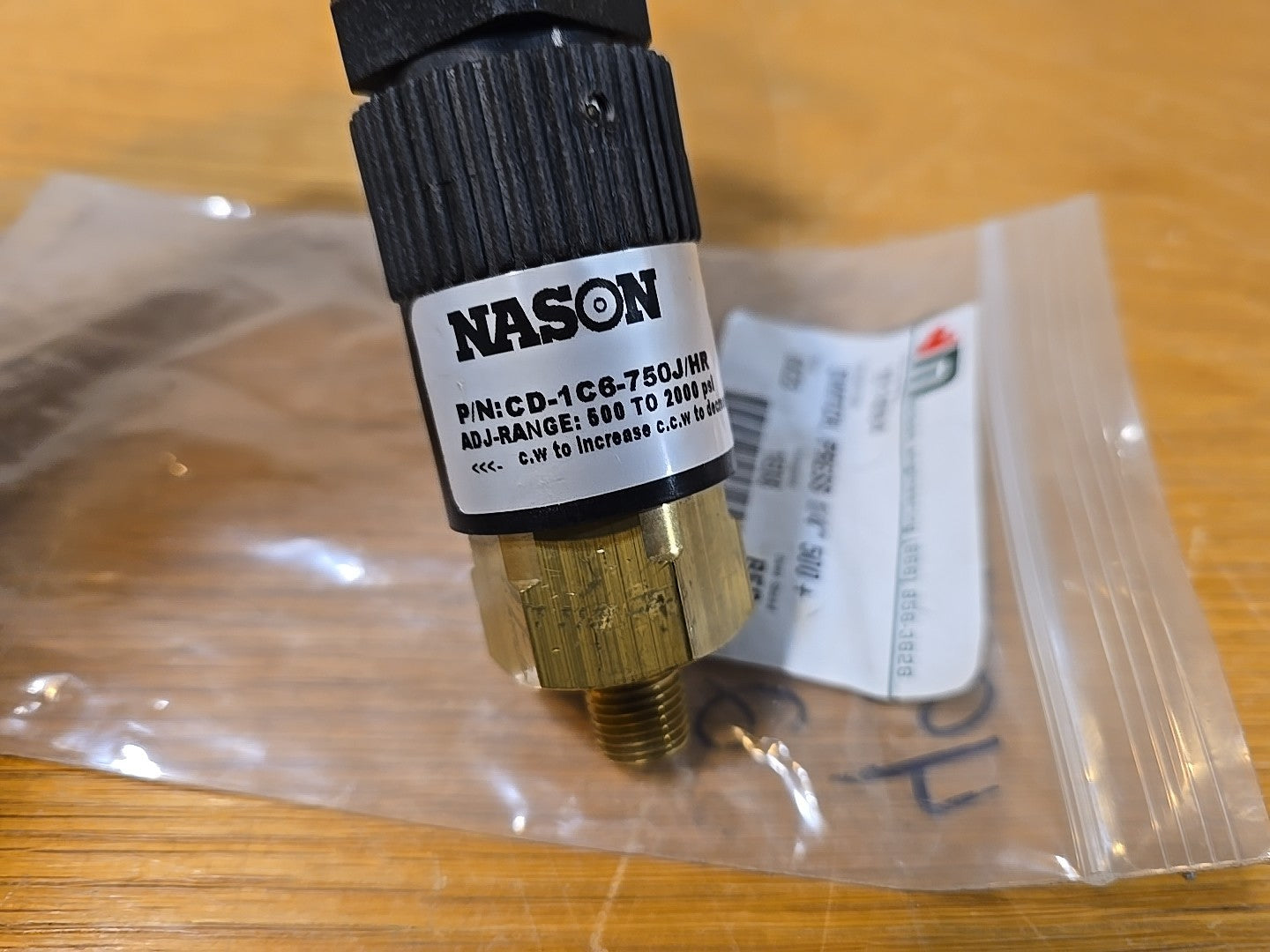 NEW NASON CD-1C6-750G/HR PRESSURE SWITCH UNMP 010221