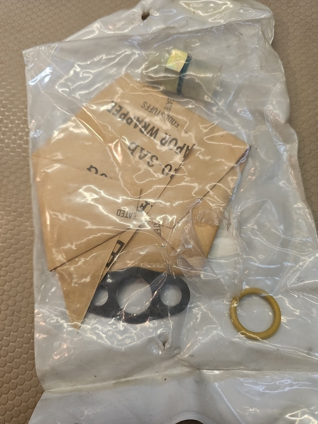 GENUINE INTERNATIONAL GASKET 2015983C1 NEW OEM NOS 4C4Z-5E241-AA