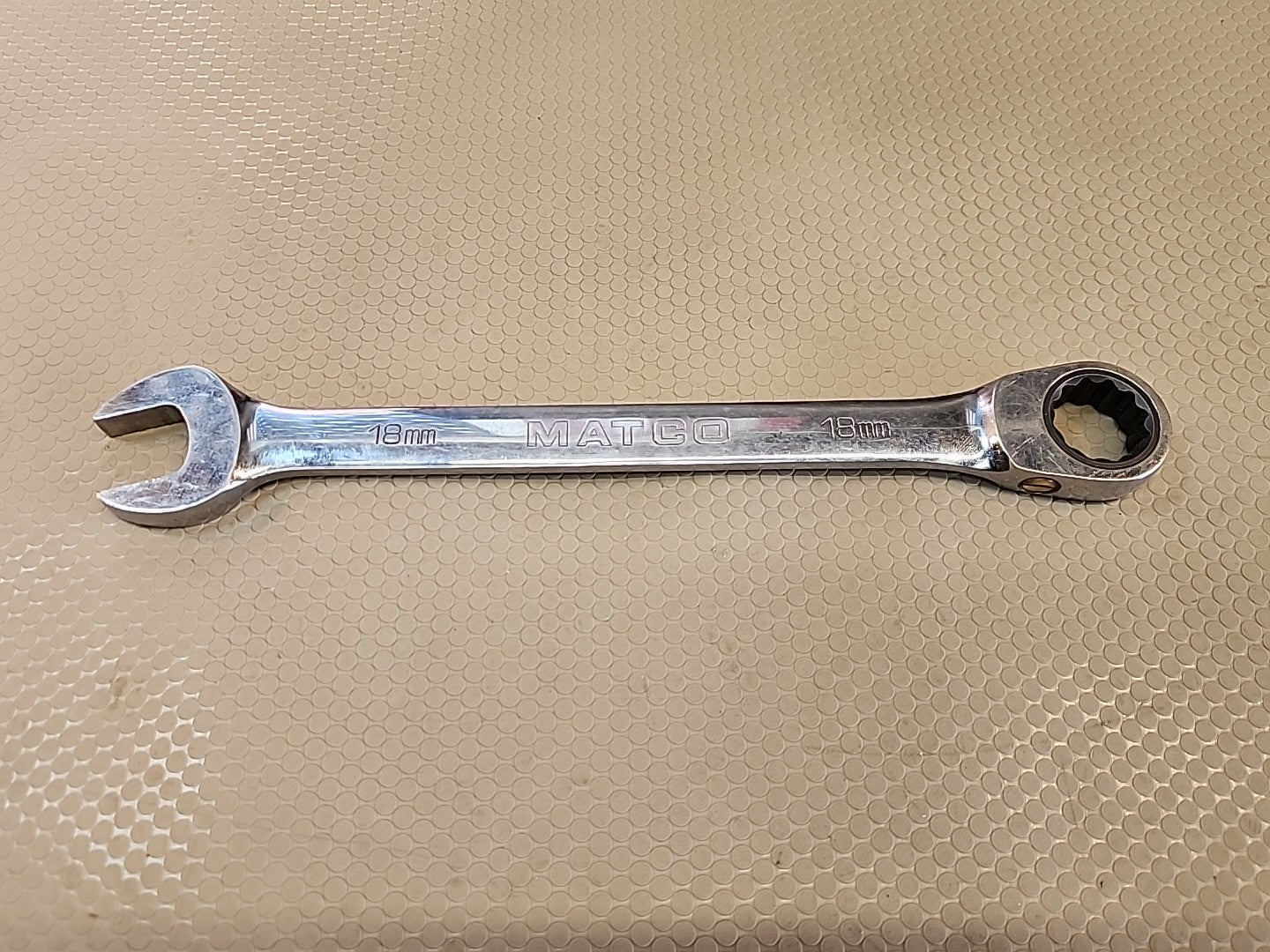 Matco Tools 18mm Ratcheting combination wrench 7GRC18M2 12 Point 72 Teeth