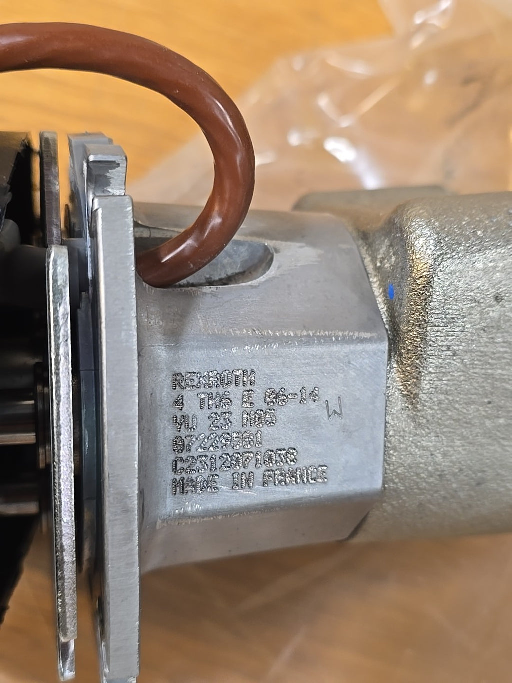 Bosch Rexroth Hydraulics Joystick R907229581 4 TH6 E 06-14/YU 23 M05 $1900 MSRP