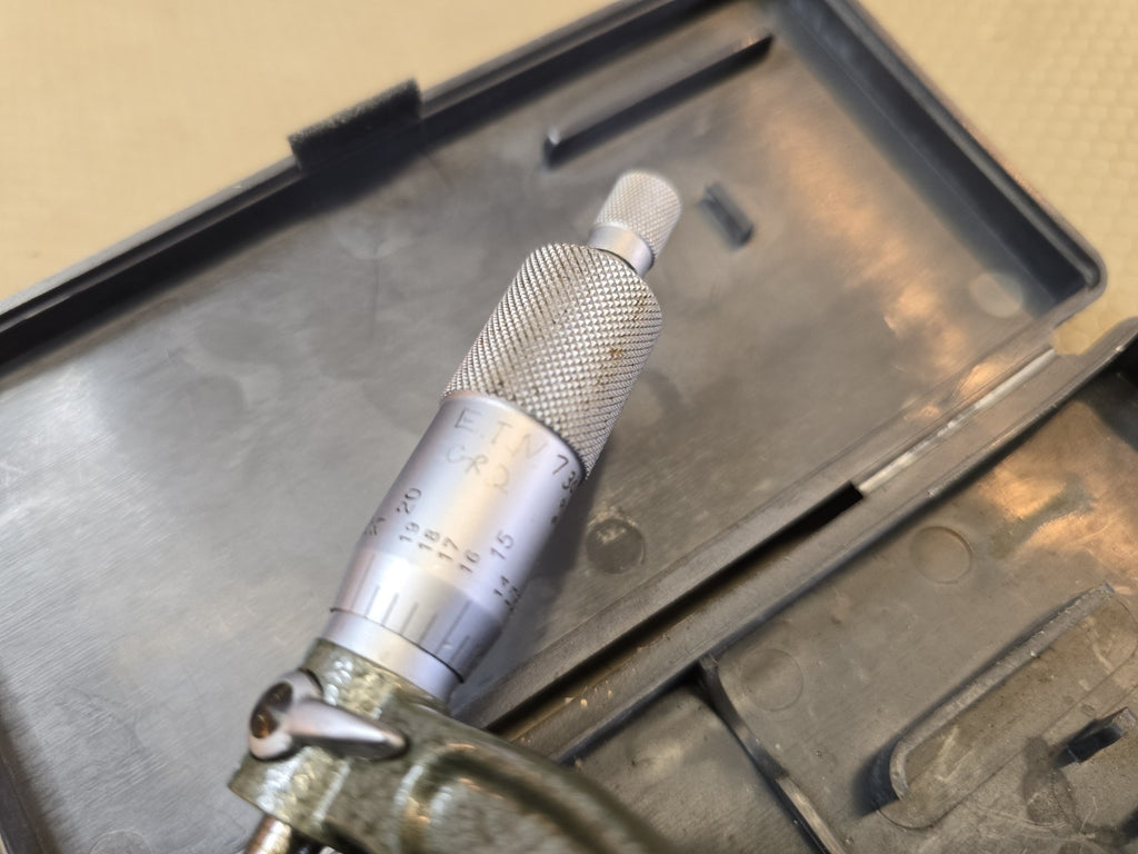 Mitutoyo 0-1" No. 112-177 15° Point Micrometer .001"