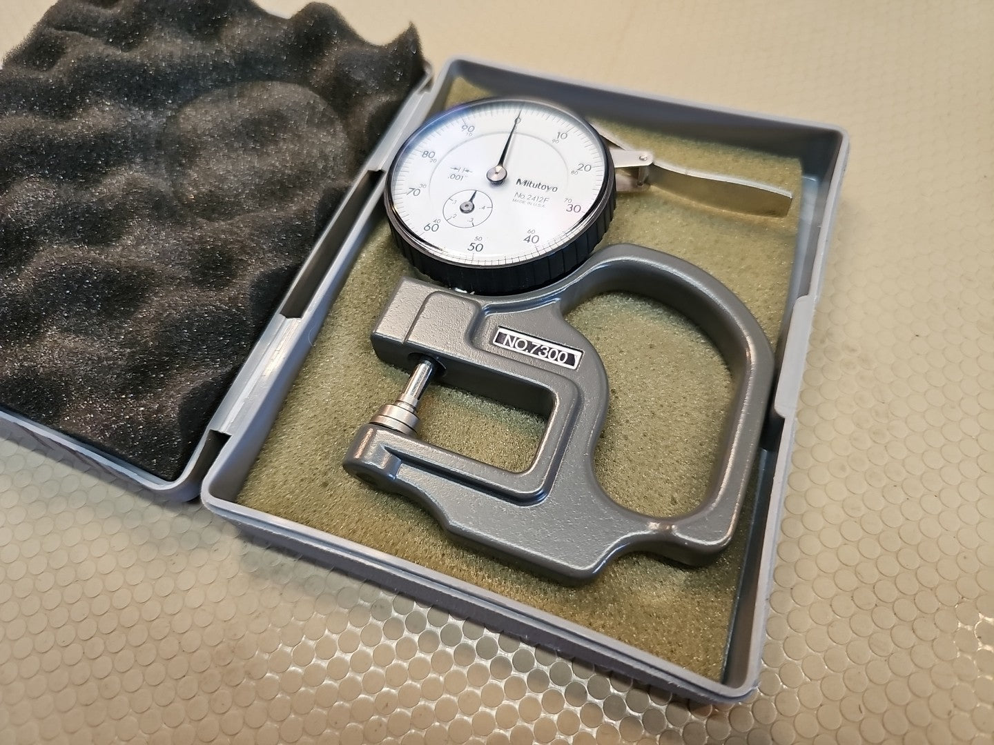 Mitutoyo Dial Thickness Gage 7300 W/ Upgraded Dial 2412F *Unused?*