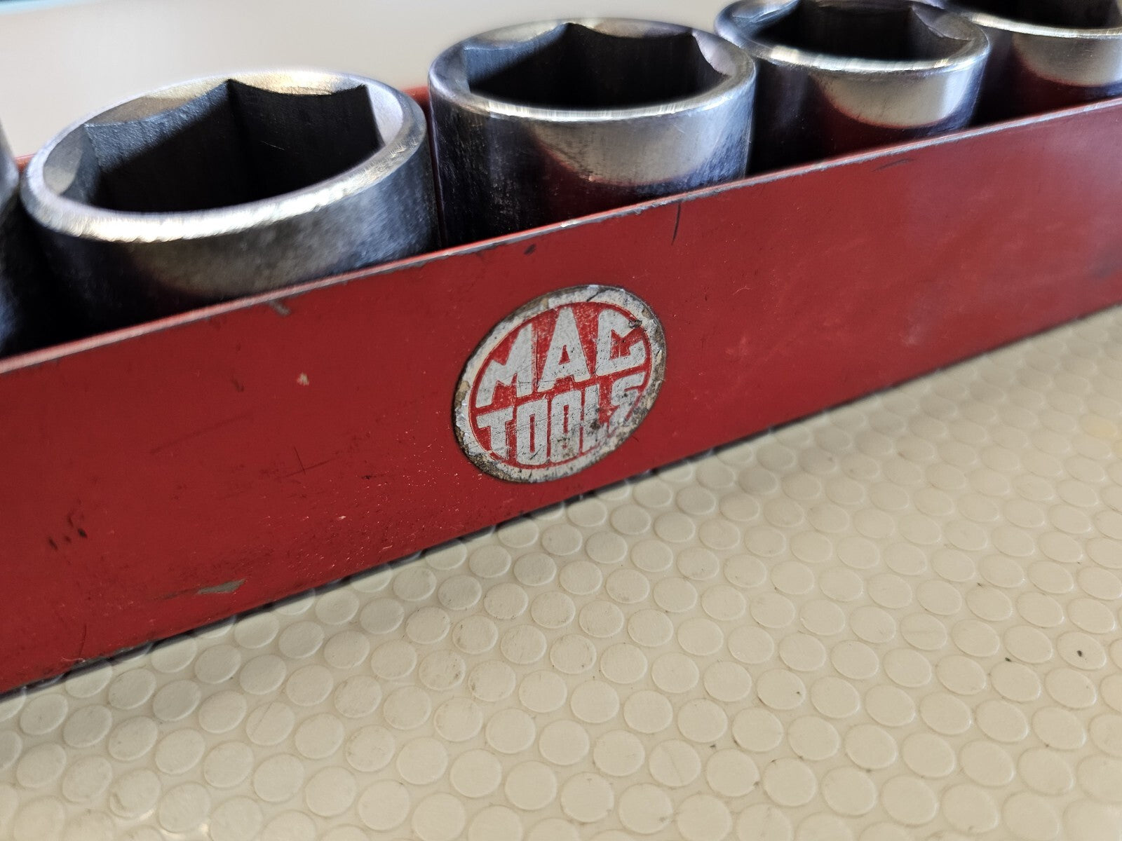 Mac Tools 1/2” Drive 15 Piece Shallow  Socket Standard  Set 3/8"-1 1/4" chrome
